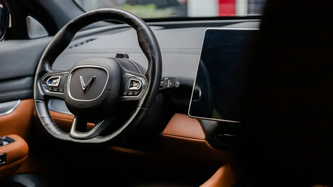 VinFast VF 9 Eco